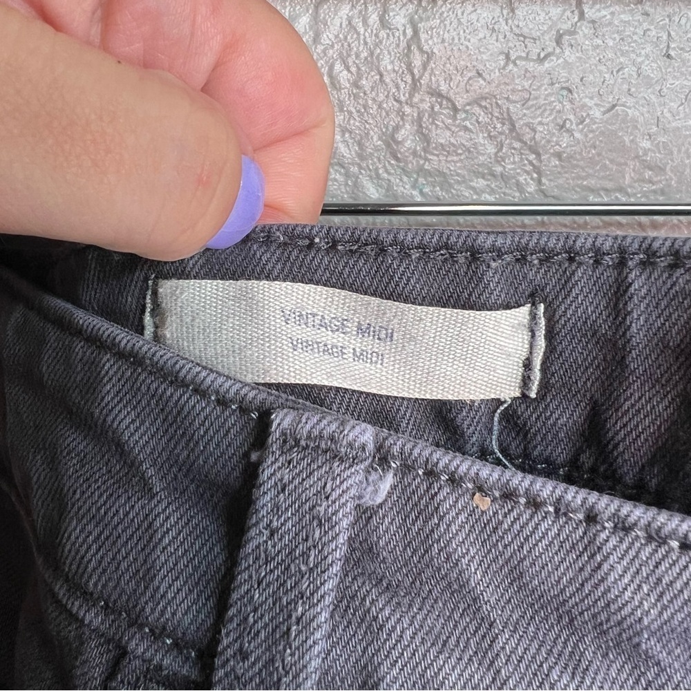 Universal Thread Vintage Midi Gray Lightwash Shor… - image 6